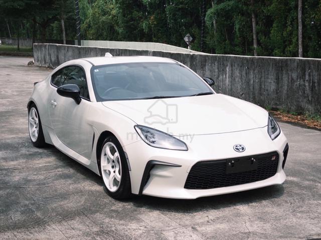 2022 Toyota GR86 2.4 RZ (M) AdvanGT Blitz Exhaust - 1