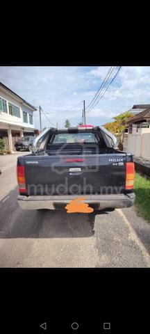 2010 Toyota HILUX 2.5 STD MY05 KUN25R FACELIFT (M) - 4