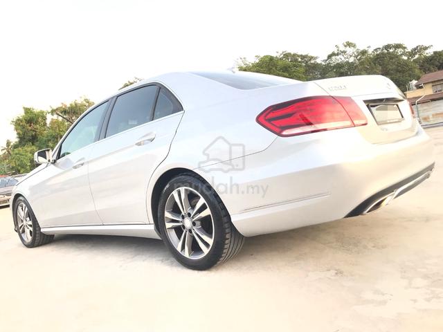 Mercedes Benz E200 2.0 AVANTGARDE(A)LEATHER S/18"R - 4