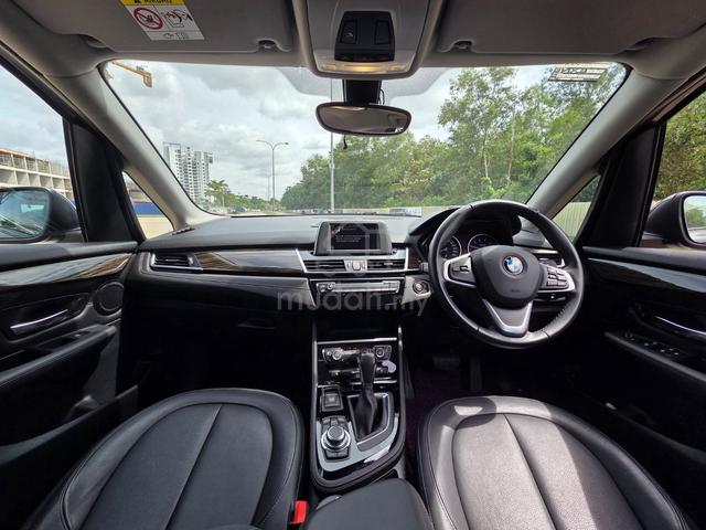 TRUE YEAR 2016 Bmw 218i 1.5 (LUXURY) PWR-BOOT - 3