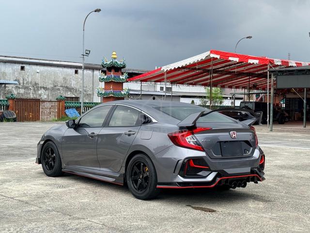 (MUKA0 2018) Honda CIVIC 1.5 TC (A) - 4