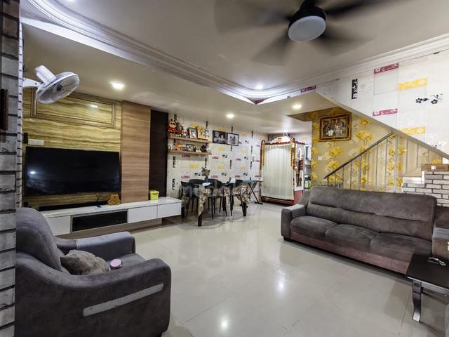 Taman Nusantara Nusaria Gelang Patah 2 double Storey Medium Cost House 1