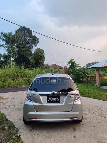 2013 Honda JAZZ 1.3 (HYBRID) FACELIFT (A) - 4