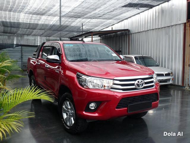 TOYOTA HILUX 2.4 E spec (A) condition Like new - 1