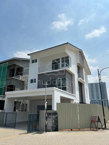 3-storey Zero Lot Bungalow Corner (New Unit) Build Up : 3883 sqft 1
