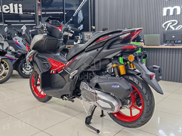 Carousel Image