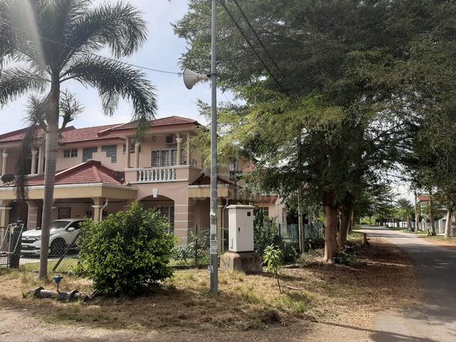 2 - Storey Terraced House Cornner Lot For Sale 1