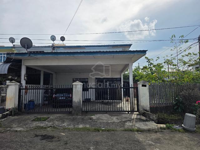 Corner Lot Terraced House For SALE 1