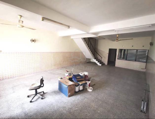 Georgetown 2 storey terrace 1700sf can be office 1