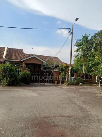 FACING  PLAY GROUND, Corner Lot  Taman Desa Cempaka 2, nilai 1