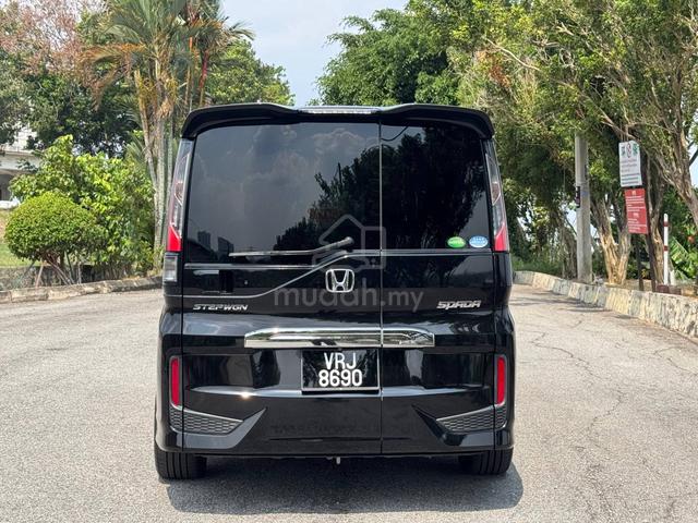 2017 Honda STEPWAGON 1.5 SPADA (A) - 4