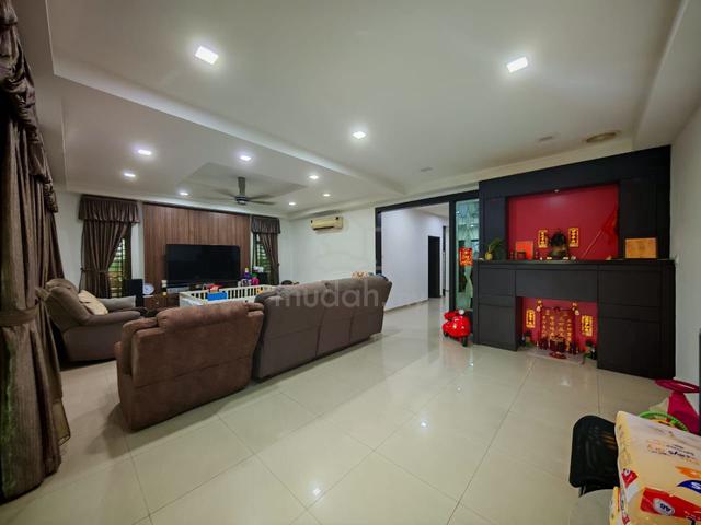 Tampoi@Taman Johor 1.5 storey Semi-D For Sale 1