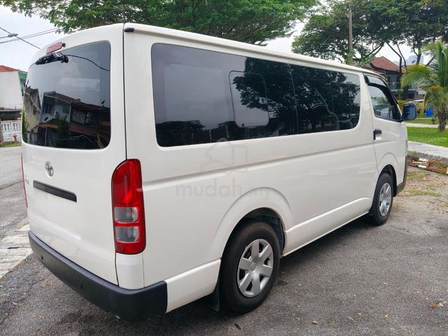 2022 Toyota HIACE 2.5 (M) Window Van Full Air Cond - 4