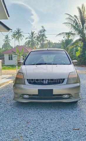 Honda STREAM 2.0 RN3 (A) Type is - 1