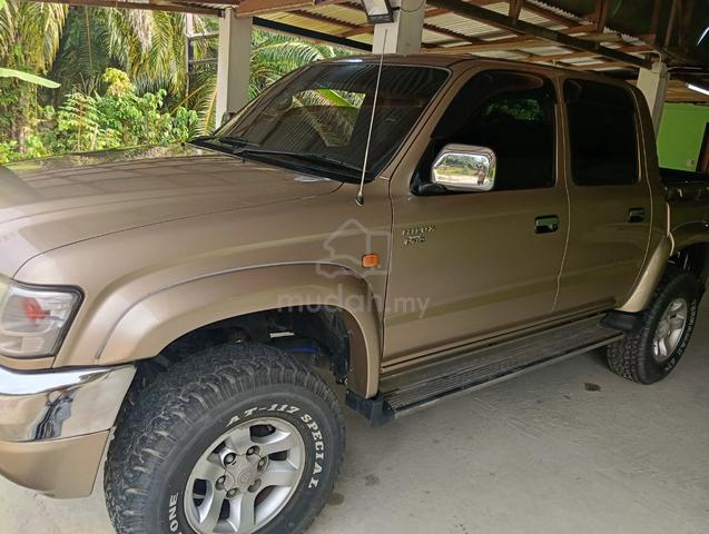 2004 Toyota HILUX 2.5 SR TURBO (M) - 5