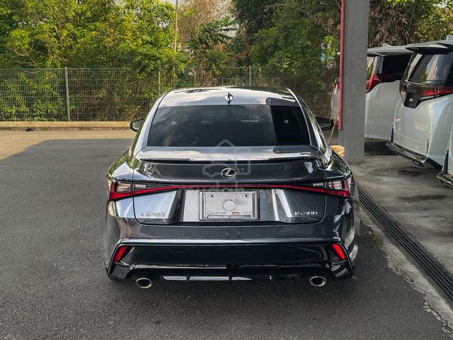 2021 Lexus IS300 2.0 F-SPORT * RED LEATHER - 4