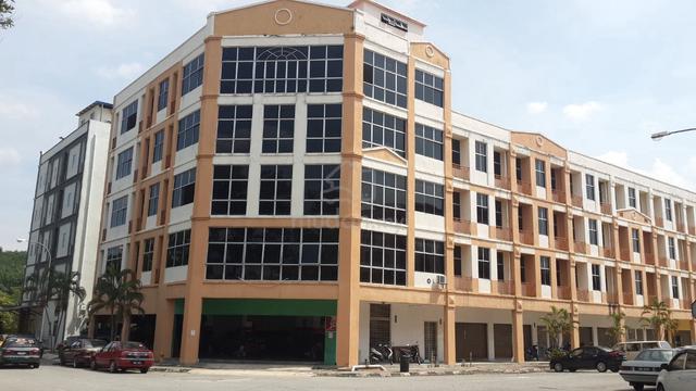 Bilik Untuk Disewa 1
