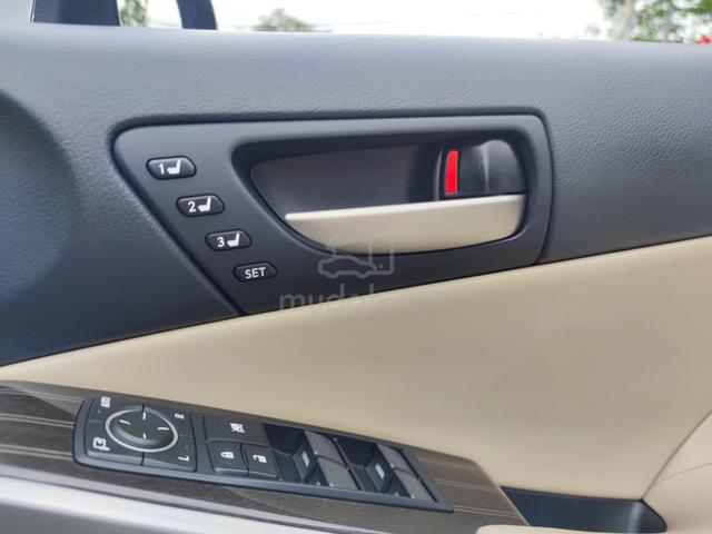 Lexus IS200T 2.0 (A) LUXURY FACELIFT NICE NO VAJ92 - 3