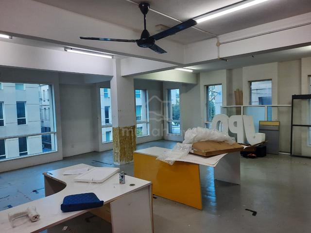1st Floor Corner Office With Lift Strand Damansara Kota Damansara Rent 3