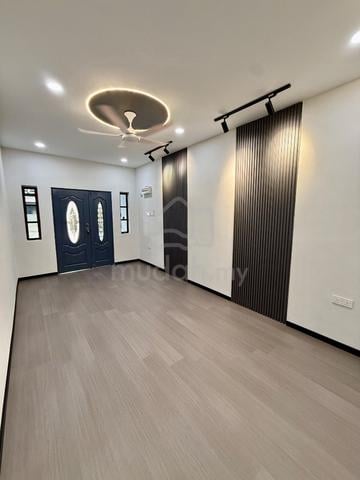 CANTIK😍FULLY RENOVATED FREEHOLD Single Storey Sendayan Indah Seremban 1