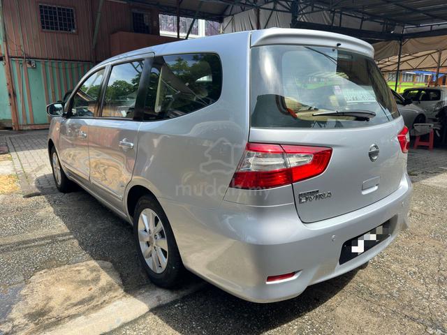 2013 Nissan GRAND LIVINA 1.6 FACELIFT LEATHER SEAT - 4