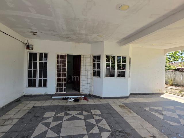 Corner Lot 1 Tingkat Tanah Luas Renovated Meru Indah Kapar 1
