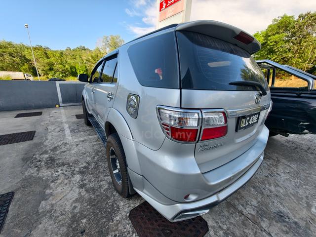 2011 Toyota FORTUNER 2.7 V TRD SPORTIVO FACELIFT - 3