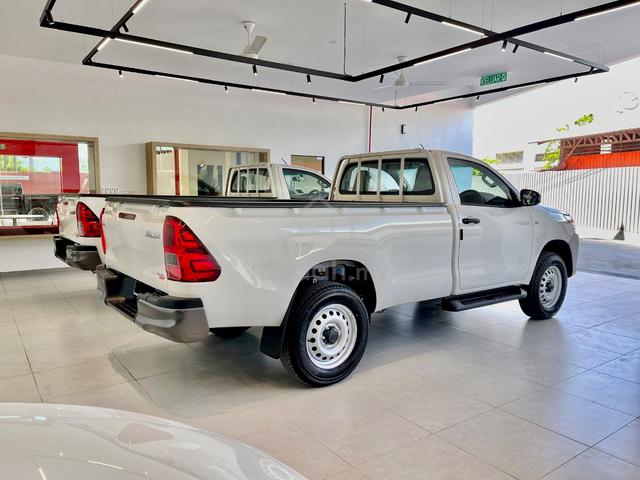 2026 Toyota HILUX 2.4 MT MY17 AN120 FACELIFT II - 2