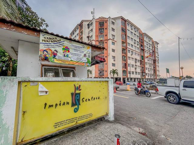 Impian Sentosa 1