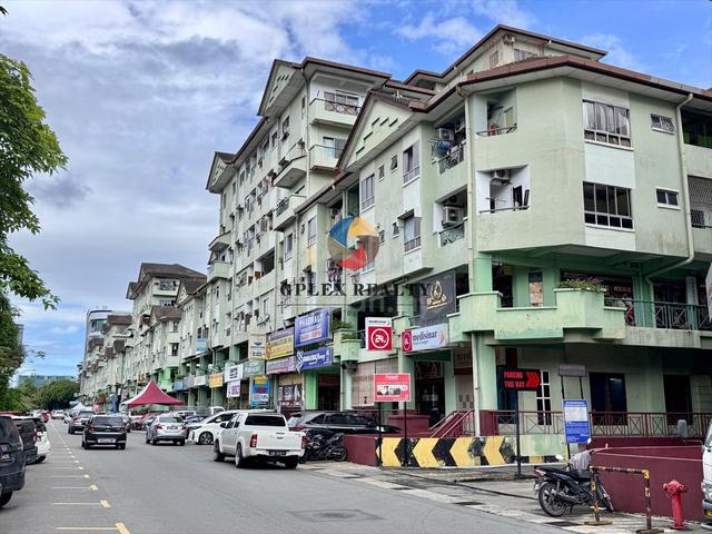 Api-Api Apartment 1