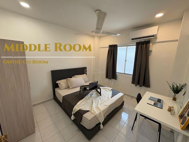 FEMALE Middle room at Bukit Jambul, Relau, PISA, USM Queensbay Bayan 1