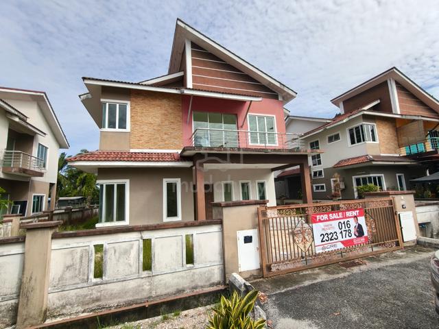 Banglo 2 Tingkat Luas di Banting – 6 Bilik, Freehold, Harga Nego 1