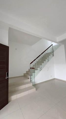 Selling (Value RM550K‼️) Gated Clubhouse Good Condition 1