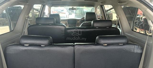 2010 Toyota INNOVA 2.0 E FACELIFT (M) - 4