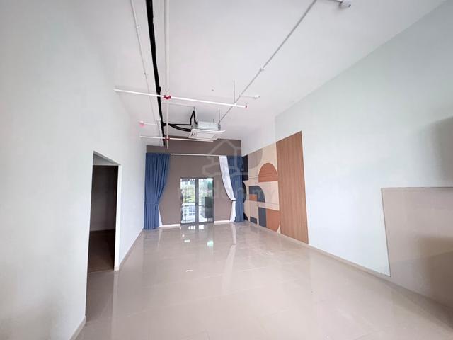 Facing Mainroad First Floor Shop Office 1563sf I-City Sek 7 Shah Alam 1