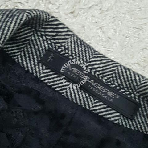 Carousel Image