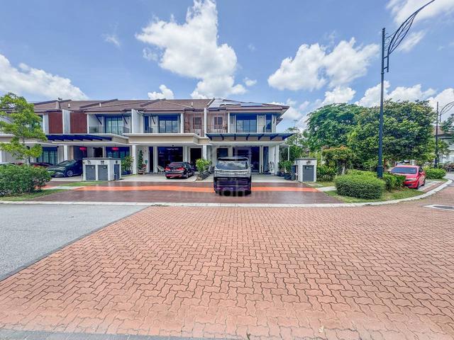 Corner Lot SETIA Botanica, Cyberjaya 2 Storey Terrace For Sales 1