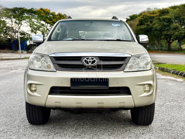 2005 Toyota FORTUNER 2.7 V (A) STOCK OFFER PROMO - 2