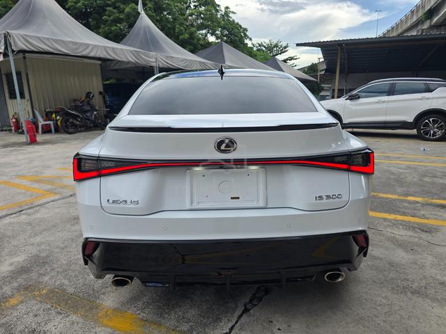 2021 Lexus IS300 2.0 F SPORT (A) 4.5A/29k km - 4