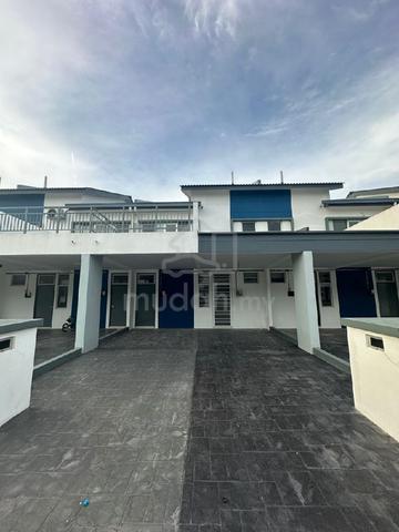 kita mekar Cybersouth town house  1