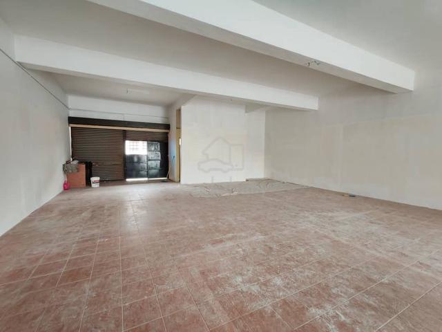 PJ Prima Area Shop For Rent 1