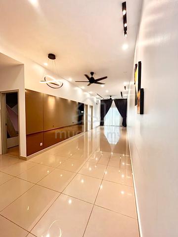 Best Buy TownHouse Casa Bluebell in Casa Green Cybersouth Dengkil 1