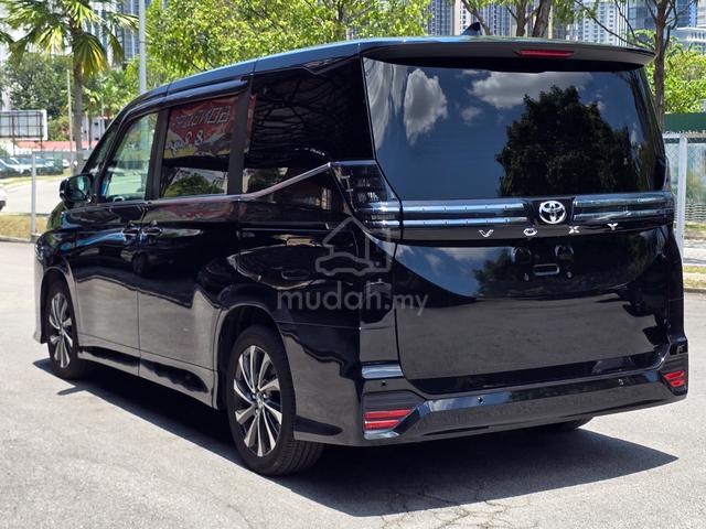 Toyota VOXY 2.0 ZS KIRAMEKI III (A) - 4