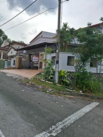 Corner lot 2-sty semi-D, Taman Bukit Emas, Seri Kembangan 1