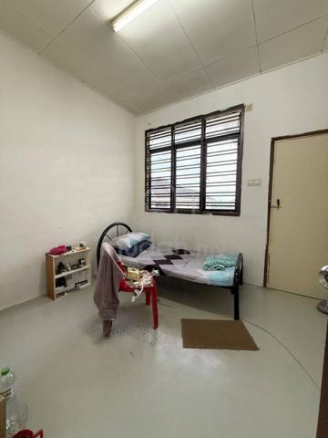 Taman Megah Ria / Jalan Jelatang / 2-storey Terraced House 1