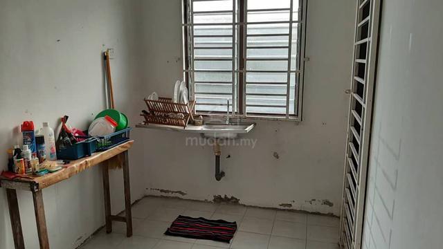 Teres Setingkat Taman Lembah Merbok Bawah Pasaran! Rumah Murah! 1