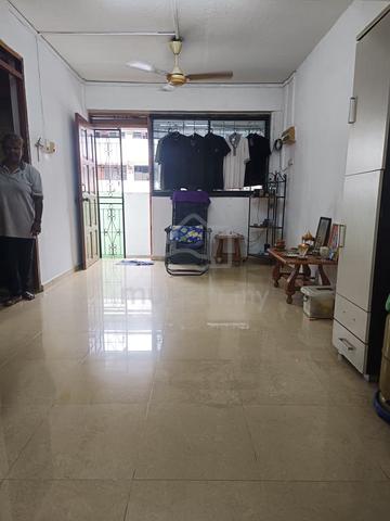 Flat Taman Ungku Tun Aminah 1