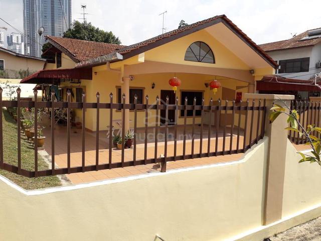 1.5 Storey Semi D House Serene Park Beside CIQ 1