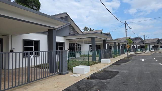 NEW HOUSE SEMI-D setingkat ALOR LADANG BESERAH 1