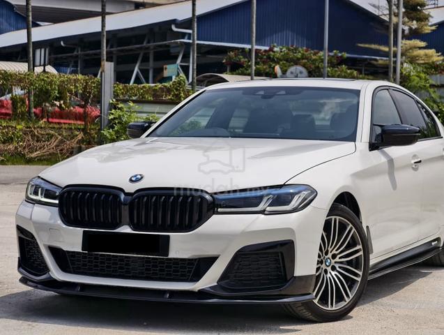 2017 Bmw 530i 2.0 M-SPORT F/T D.MTR S.ROOF P.BOOT - 1